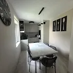 Πανσιόν Goscinne 